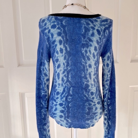 Equipment blue cashmere print crewneck sweater - Picture 6 of 13